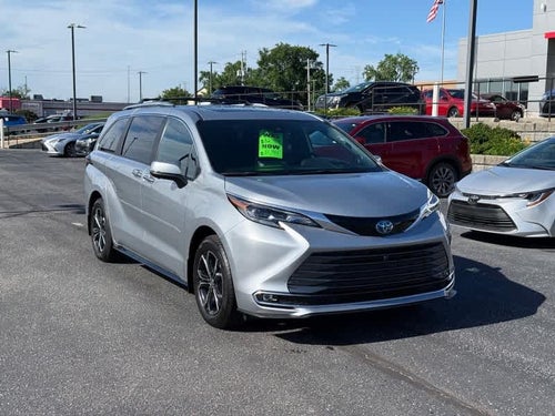 2025 Toyota Sienna Platinum AWD 7-Passenger