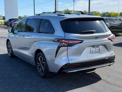 2025 Toyota Sienna Platinum AWD 7-Passenger