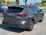 2021 Toyota Highlander Hybrid XLE FWD