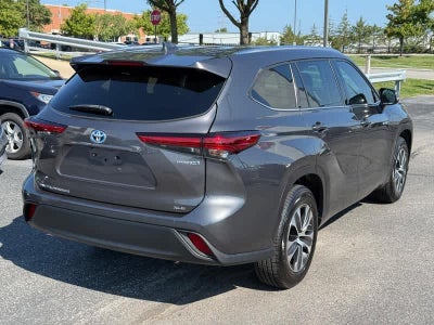 2021 Toyota Highlander Hybrid XLE FWD