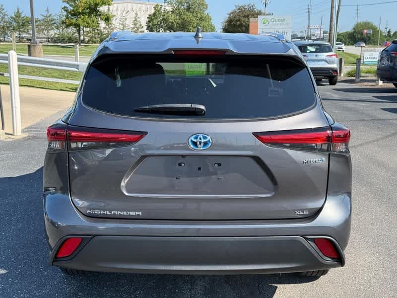 2021 Toyota Highlander Hybrid XLE FWD