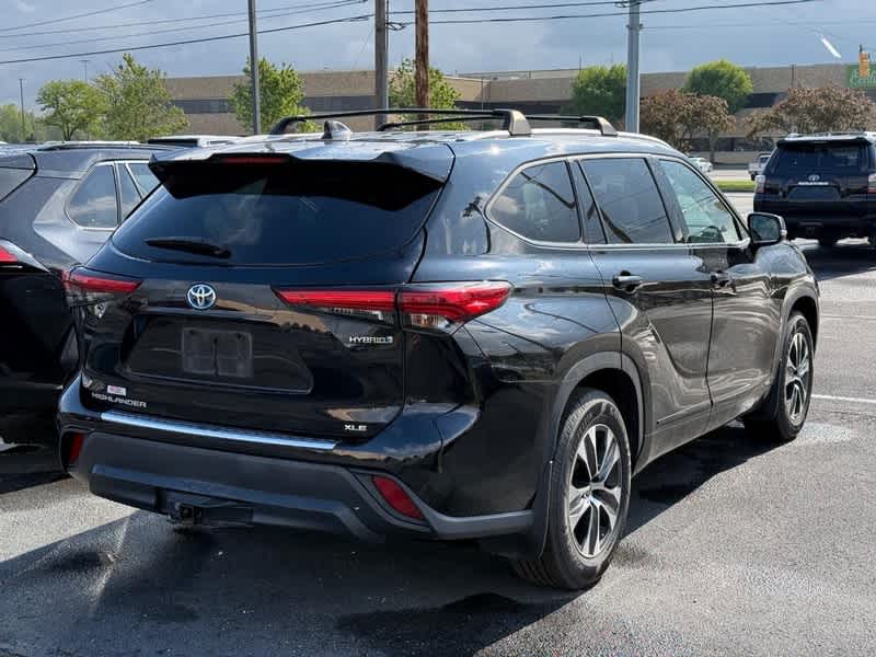2022 Toyota Highlander Hybrid XLE AWD