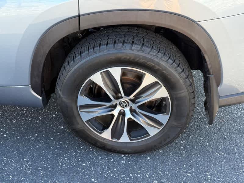 2021 Toyota Highlander Hybrid XLE AWD