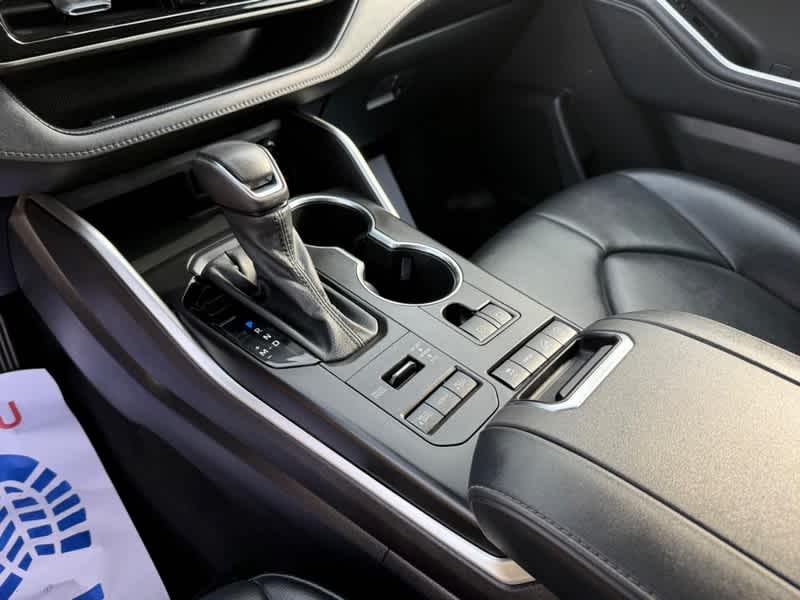 2021 Toyota Highlander XLE AWD