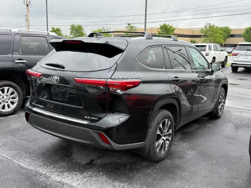 2022 Toyota Highlander XLE AWD