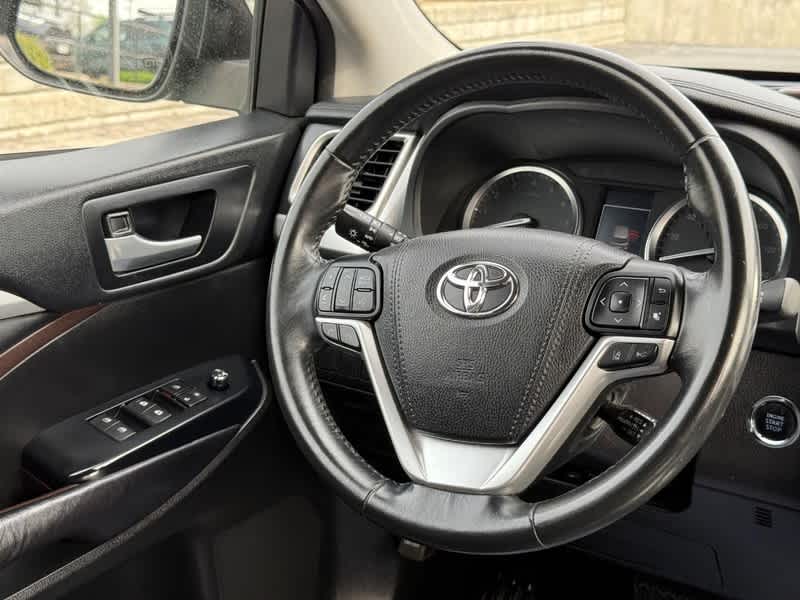 2017 Toyota Highlander XLE V6 AWD