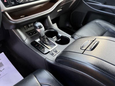 2017 Toyota Highlander XLE V6 AWD
