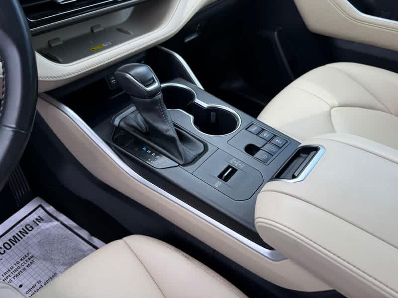 2023 Toyota Highlander Hybrid XLE AWD