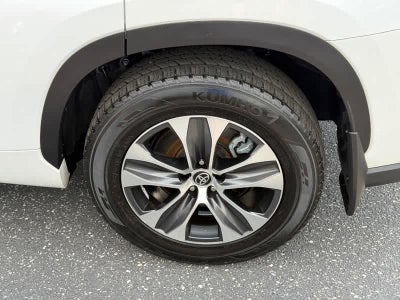 2023 Toyota Highlander Hybrid XLE AWD
