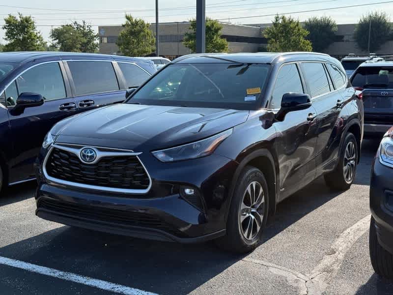 2024 Toyota Highlander Hybrid XLE AWD