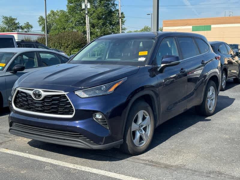 2023 Toyota Highlander LE FWD