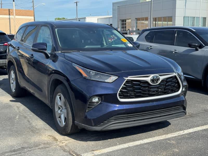 2023 Toyota Highlander LE FWD