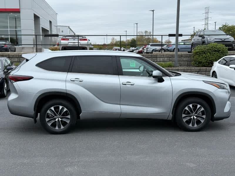 2024 Toyota Highlander XLE AWD