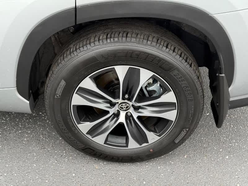 2024 Toyota Highlander XLE AWD