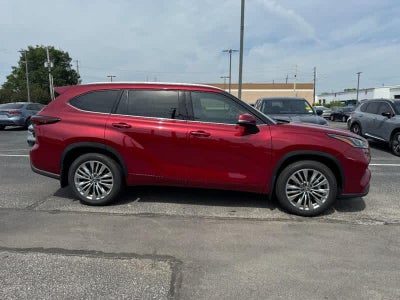 2026 Toyota Highlander Platinum AWD