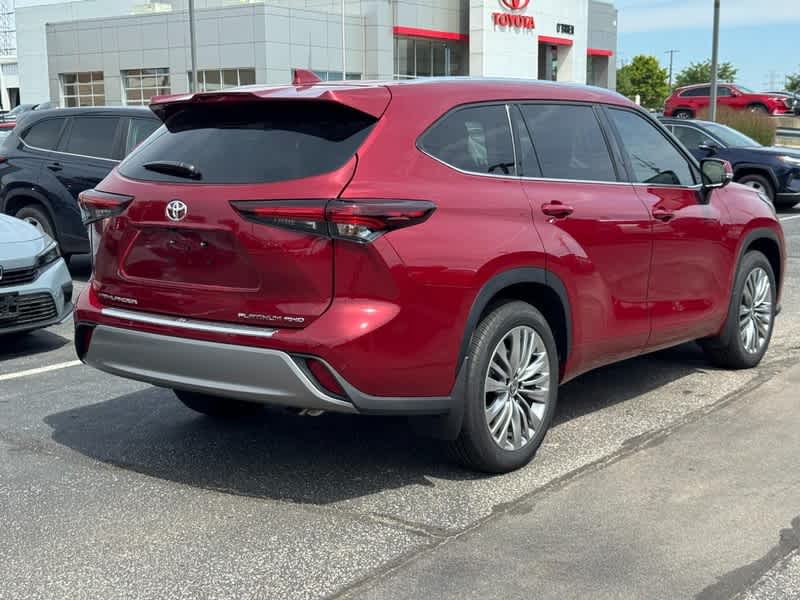2026 Toyota Highlander Platinum AWD