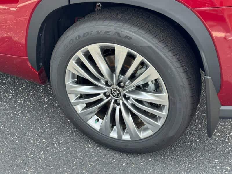 2026 Toyota Highlander Platinum AWD