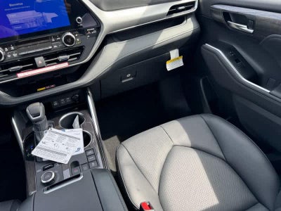 2026 Toyota Highlander Platinum AWD