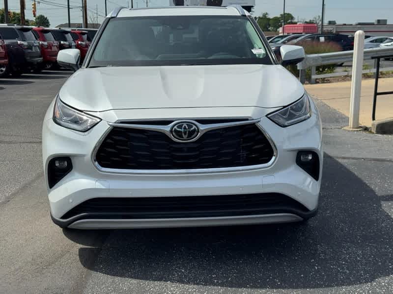 2026 Toyota Highlander Platinum AWD
