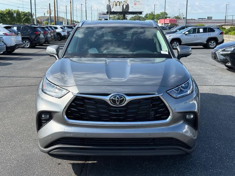 2026 Toyota Highlander Limited AWD