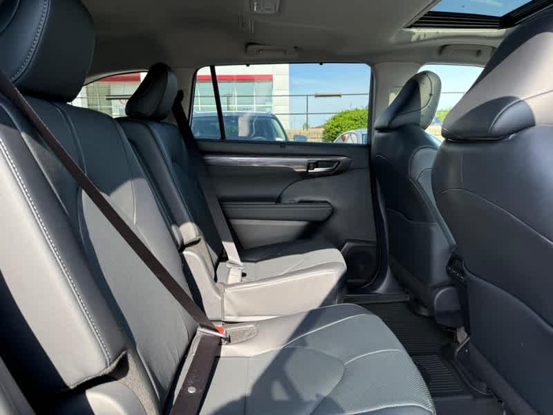 2026 Toyota Highlander Limited AWD