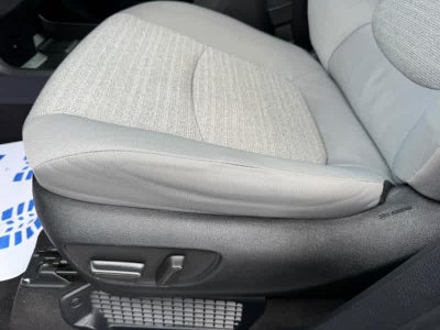 2025 Toyota Sienna LE FWD 8-Passenger