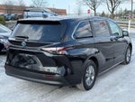 2025 Toyota Sienna LE FWD 8-Passenger
