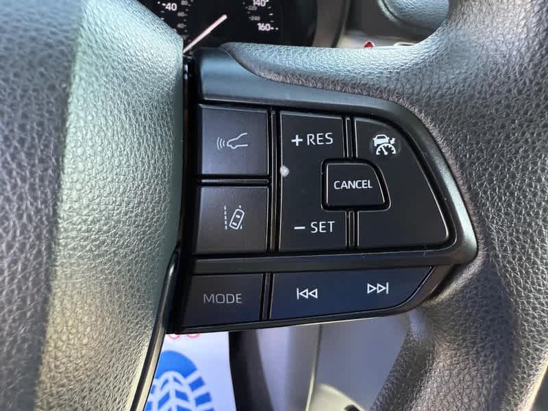 2023 Toyota Sienna LE FWD 8-Passenger