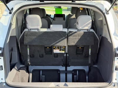 2023 Toyota Sienna LE FWD 8-Passenger