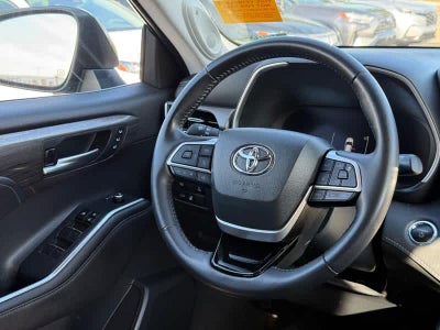2023 Toyota Highlander Hybrid Limited AWD