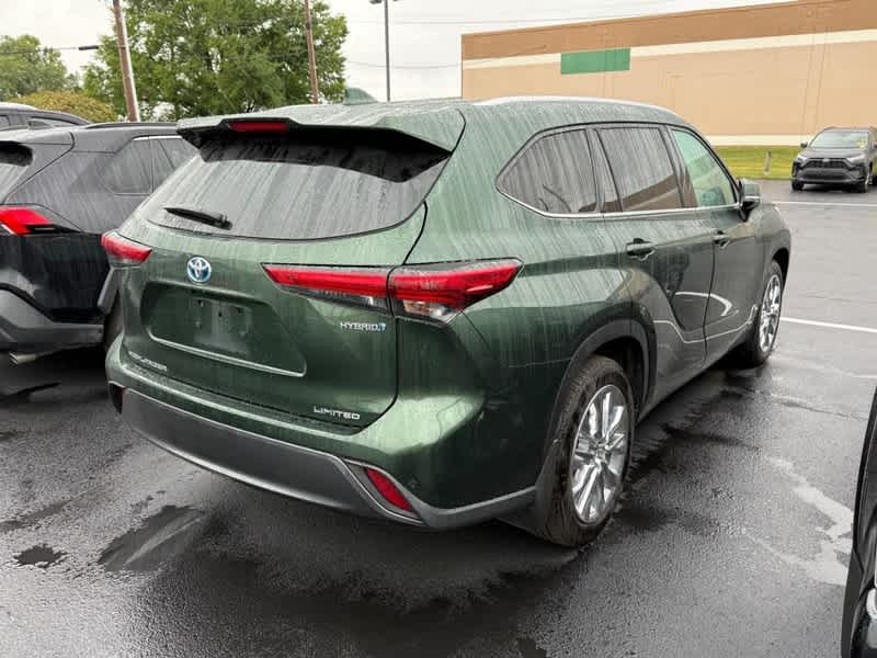 2023 Toyota Highlander Hybrid Limited AWD