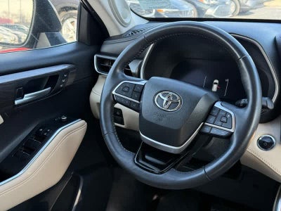 2023 Toyota Highlander Hybrid Limited AWD