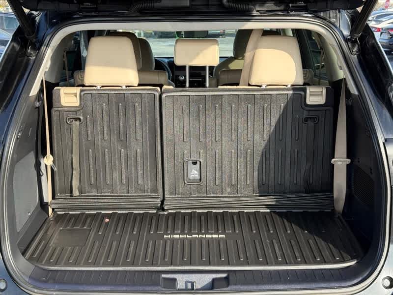 2023 Toyota Highlander Hybrid Limited AWD