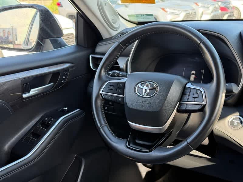 2024 Toyota Highlander Hybrid Limited AWD