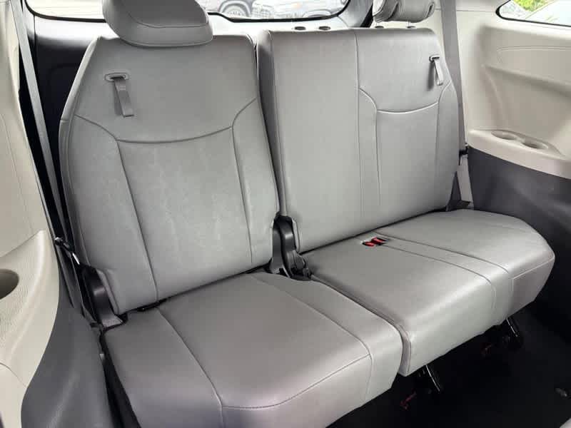 2023 Toyota Sienna XLE FWD 8-Passenger