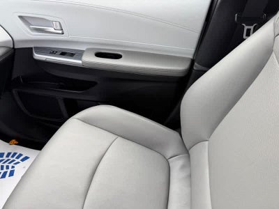 2026 Toyota Sienna XLE FWD 8-Passenger