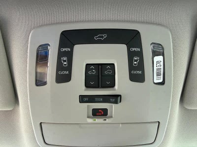2026 Toyota Sienna XLE FWD 8-Passenger