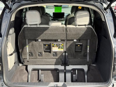 2026 Toyota Sienna XLE FWD 8-Passenger