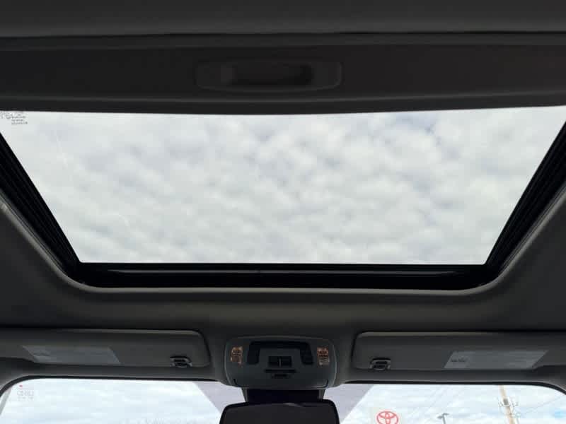 2023 Toyota Sienna XLE AWD 7-Passenger