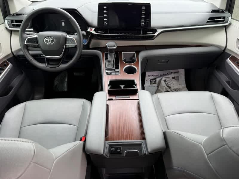 2023 Toyota Sienna XLE AWD 7-Passenger