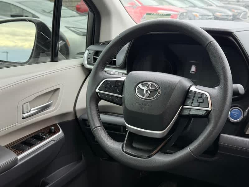 2023 Toyota Sienna XLE AWD 7-Passenger
