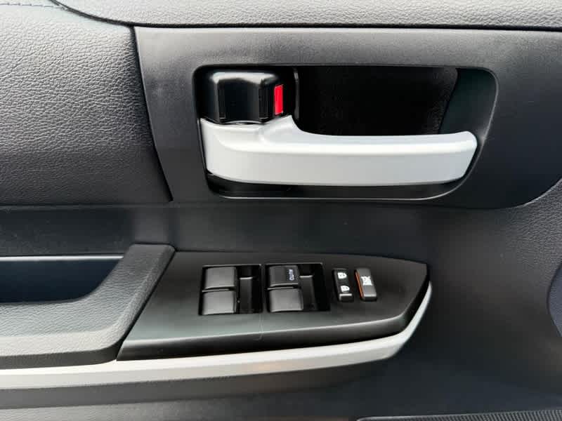 2018 Toyota Tundra SR5 CrewMax 5.5 Bed 5.7L