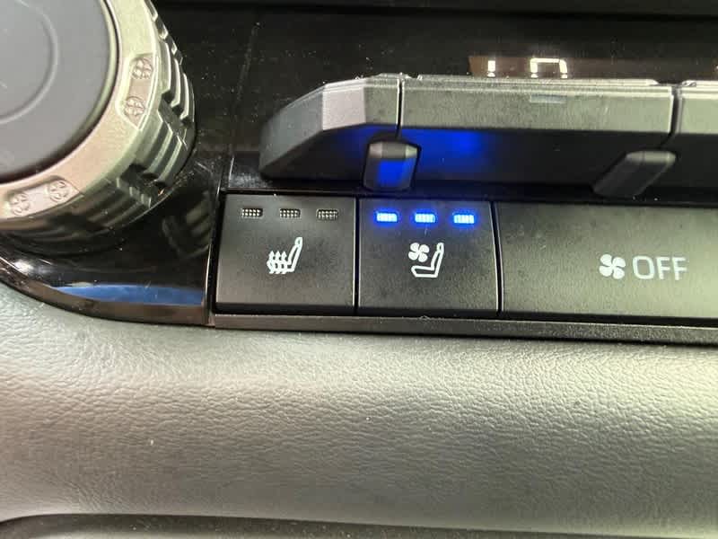 2024 Toyota Tundra Platinum Hybrid CrewMax 5.5 Bed
