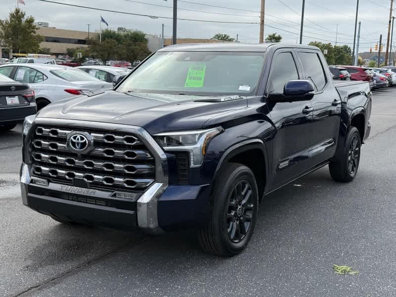 2024 Toyota Tundra Platinum Hybrid CrewMax 5.5 Bed