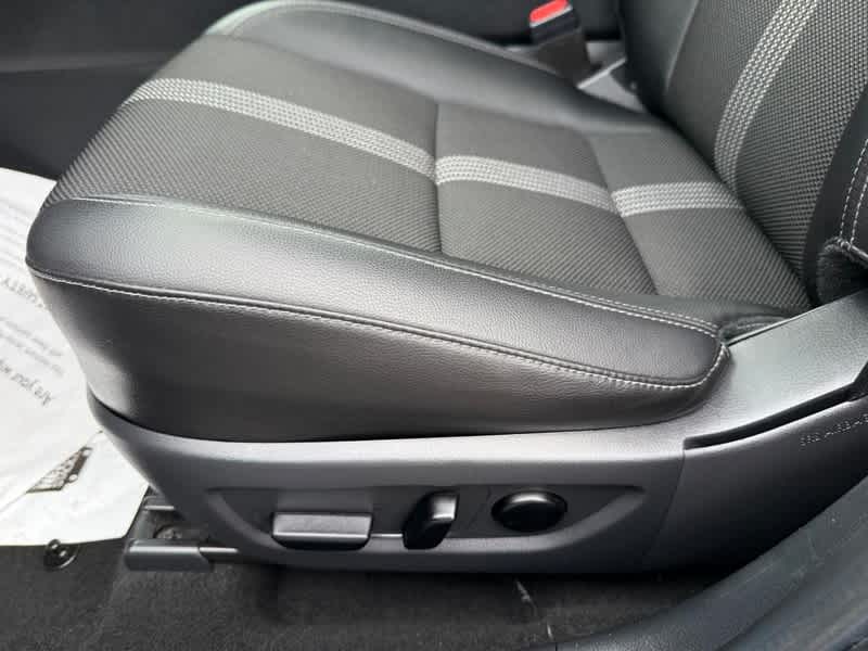 2025 Mazda Mazda CX-50 Hybrid Preferred Package AWD