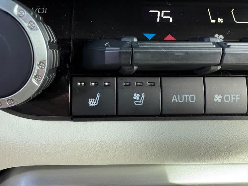 2024 Toyota Sequoia Capstone 4WD