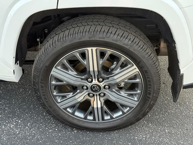 2024 Toyota Sequoia Capstone 4WD