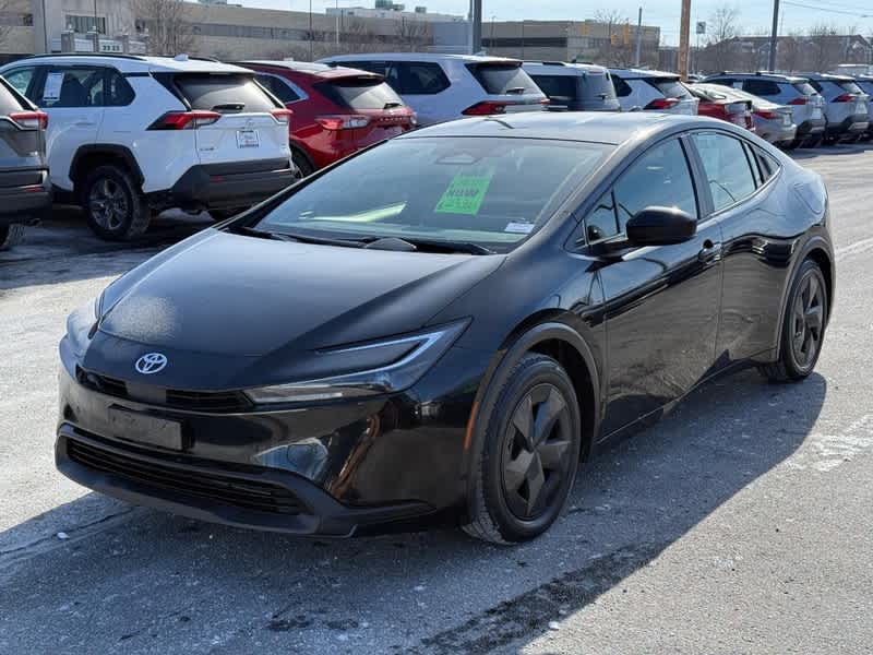 2024 Toyota Prius LE