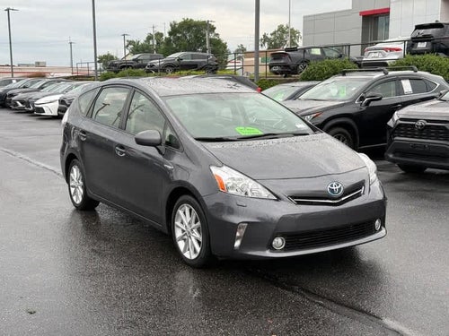 2014 Toyota Prius V 5dr Wgn Two