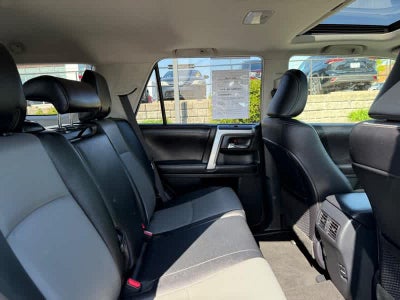 2016 Toyota 4Runner 4WD 4dr V6 SR5 Premium